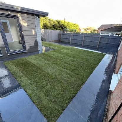 Back Garden Landscaping with Dark Porcelain, photo 1 of 5