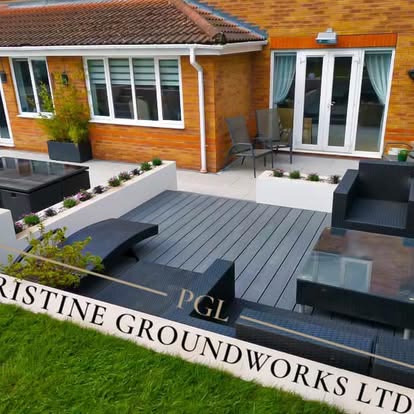 Full Garden Makeover with Outdoor Seating, photo 6 of 7