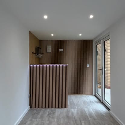Garden Room with a Curved Resin Path, photo 5 of 6