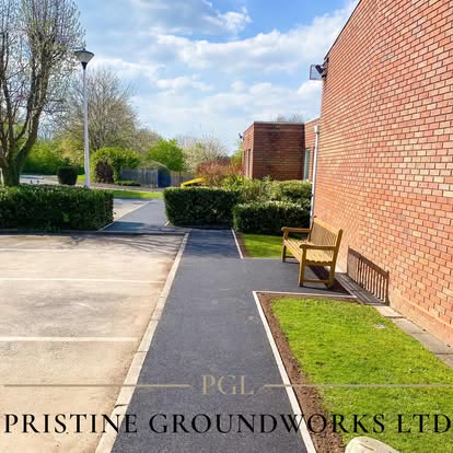 Paths and paving at Southcrest Church, Redditch, photo 8 of 9